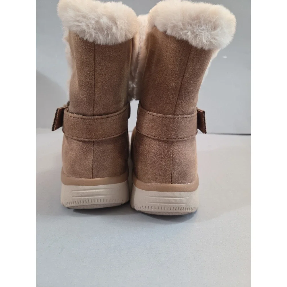 Skechers slip ins